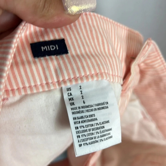 American Eagle Striped MIDI Shorts Size 2 - Picture 4 of 5